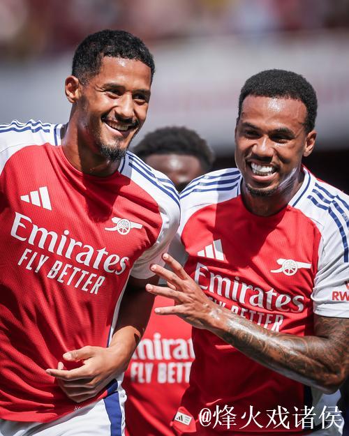 德转后卫身价榜：萨利巴霸榜Top10枪手3人 阿什拉夫门德斯未进前3