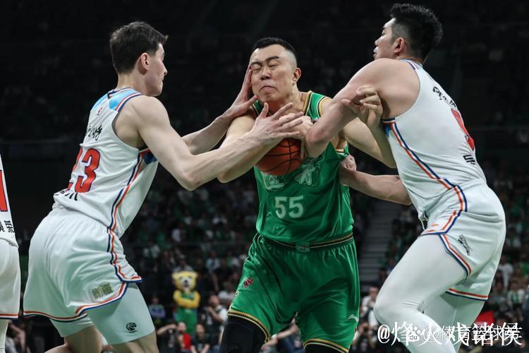 韩德君17+14辽宁险胜宁波 原帅20分山西胜上海 韩德君17+14辽宁险胜宁波 原帅20分山西胜上海